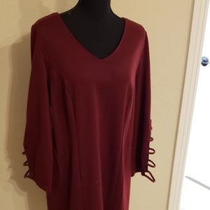 Stylish Maroon dress with sleeve opening